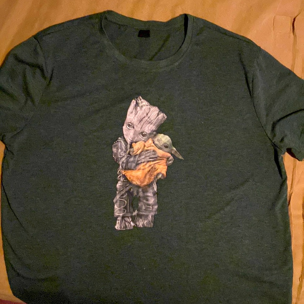 Groot/baby yoda tshirt